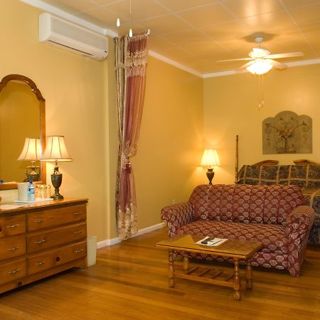 The Great House Inn ベリーズシティ 部屋 写真